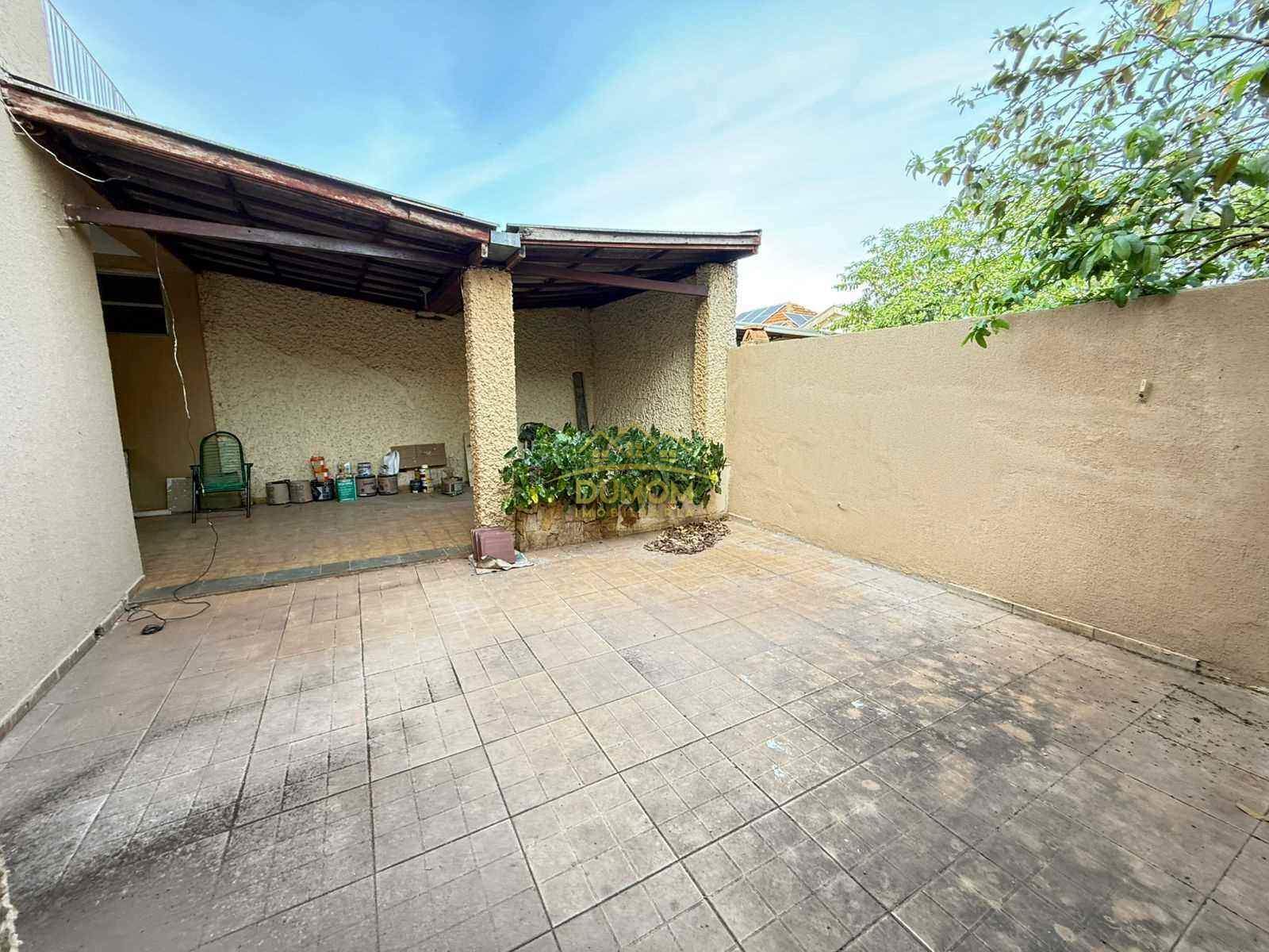 CASA COMERCIAL para aluguel no CENTRO: 