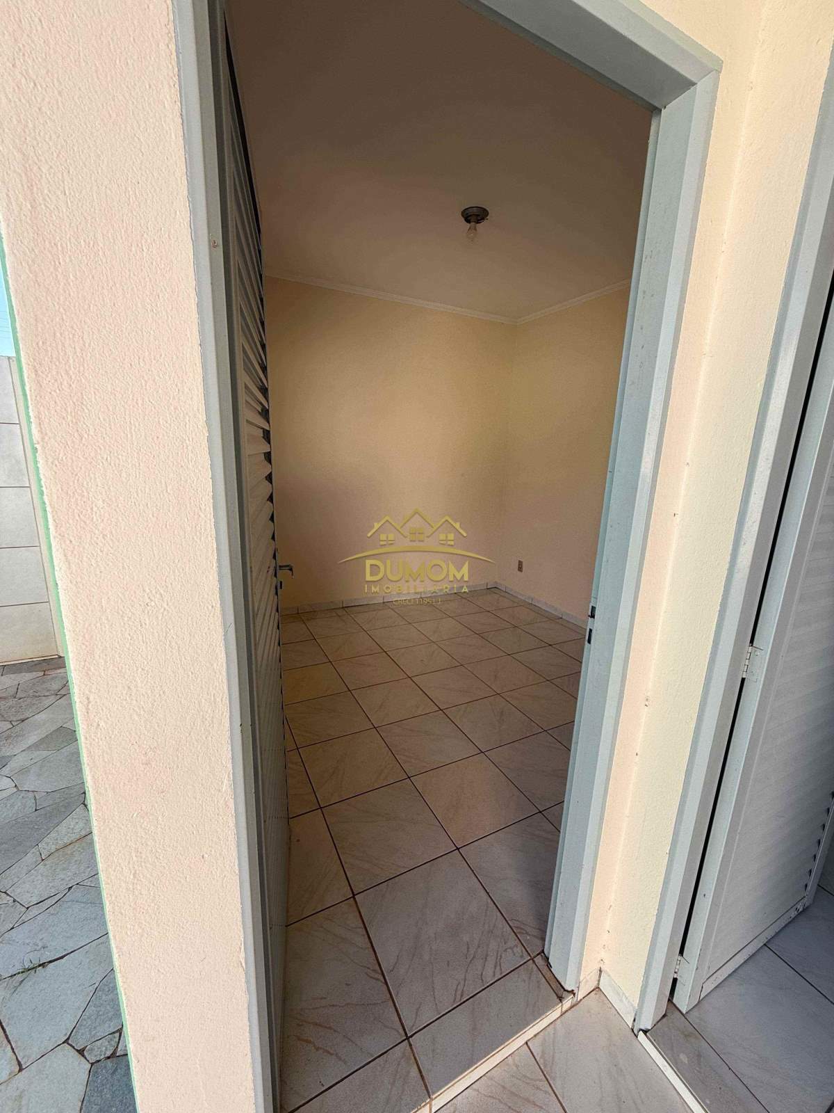 SALA COMERCIAL para aluguel no COLINOS: 