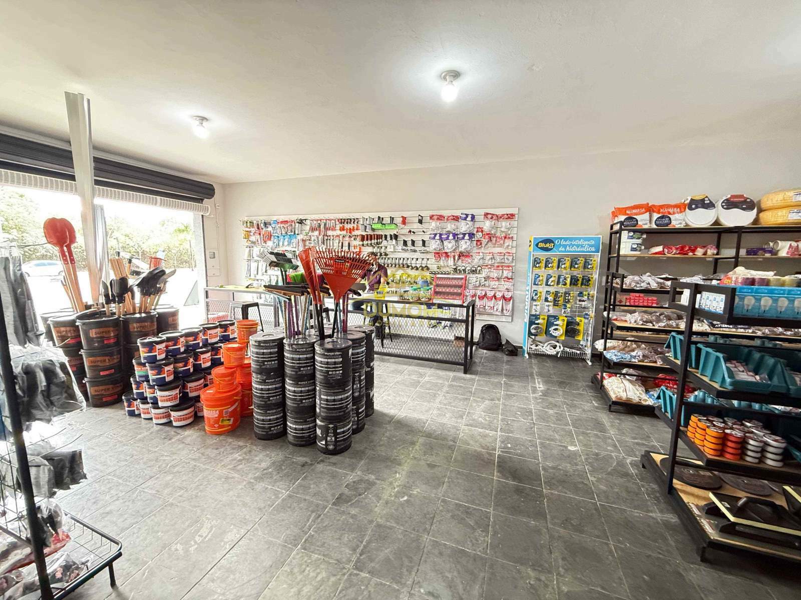 SALA COMERCIAL à venda no COLINOS: 