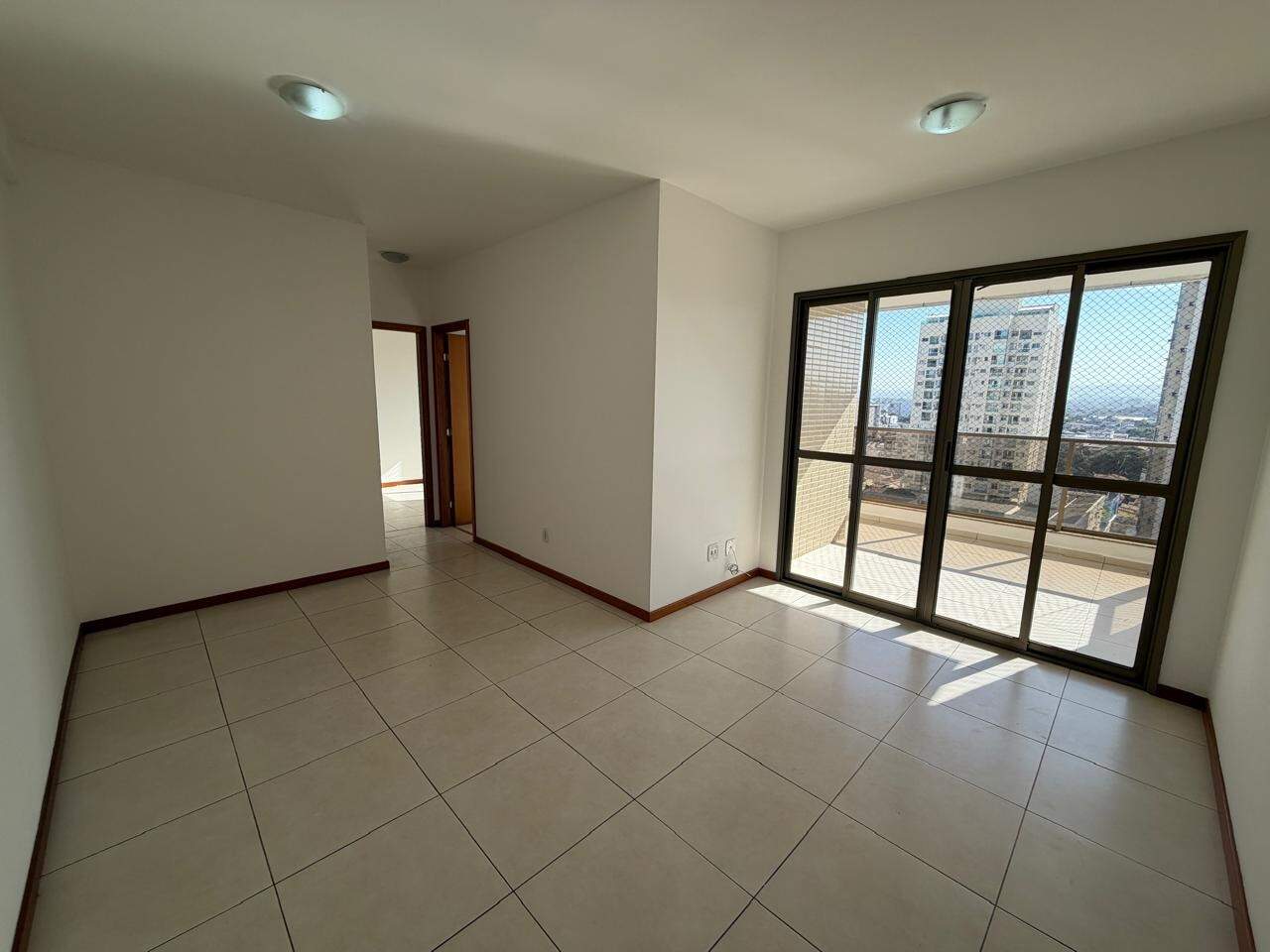 Apartamento para aluguel, 2 quartos, 1 suíte, 1 vaga, Itapuã - Vila Velha/ES