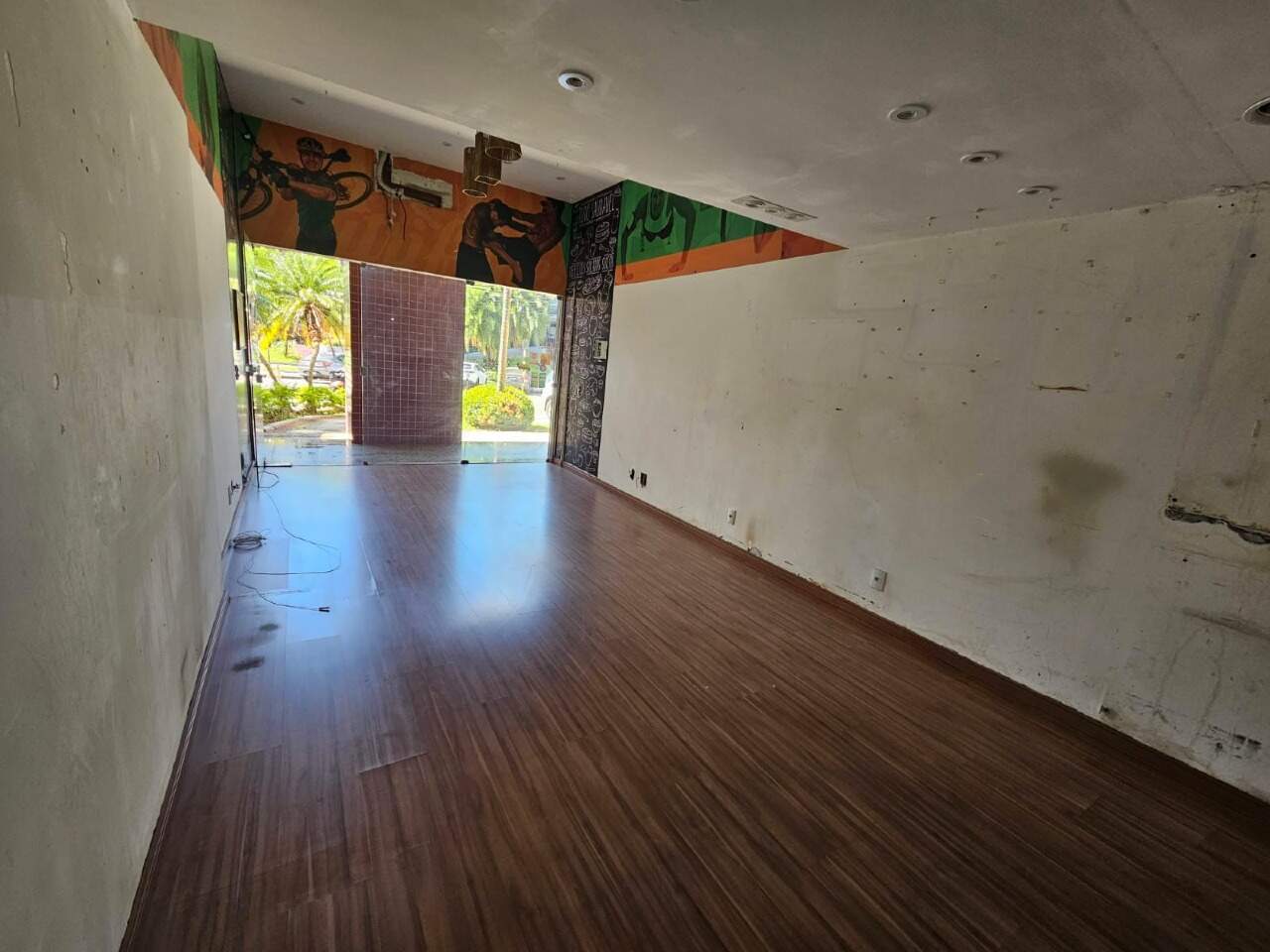 Loja para aluguel, 1 vaga, Enseada do Suá - Vitória/ES — foto 3