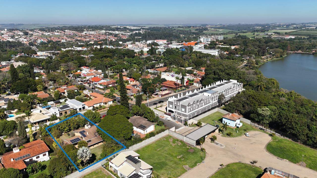 Casa à venda no Centro: 