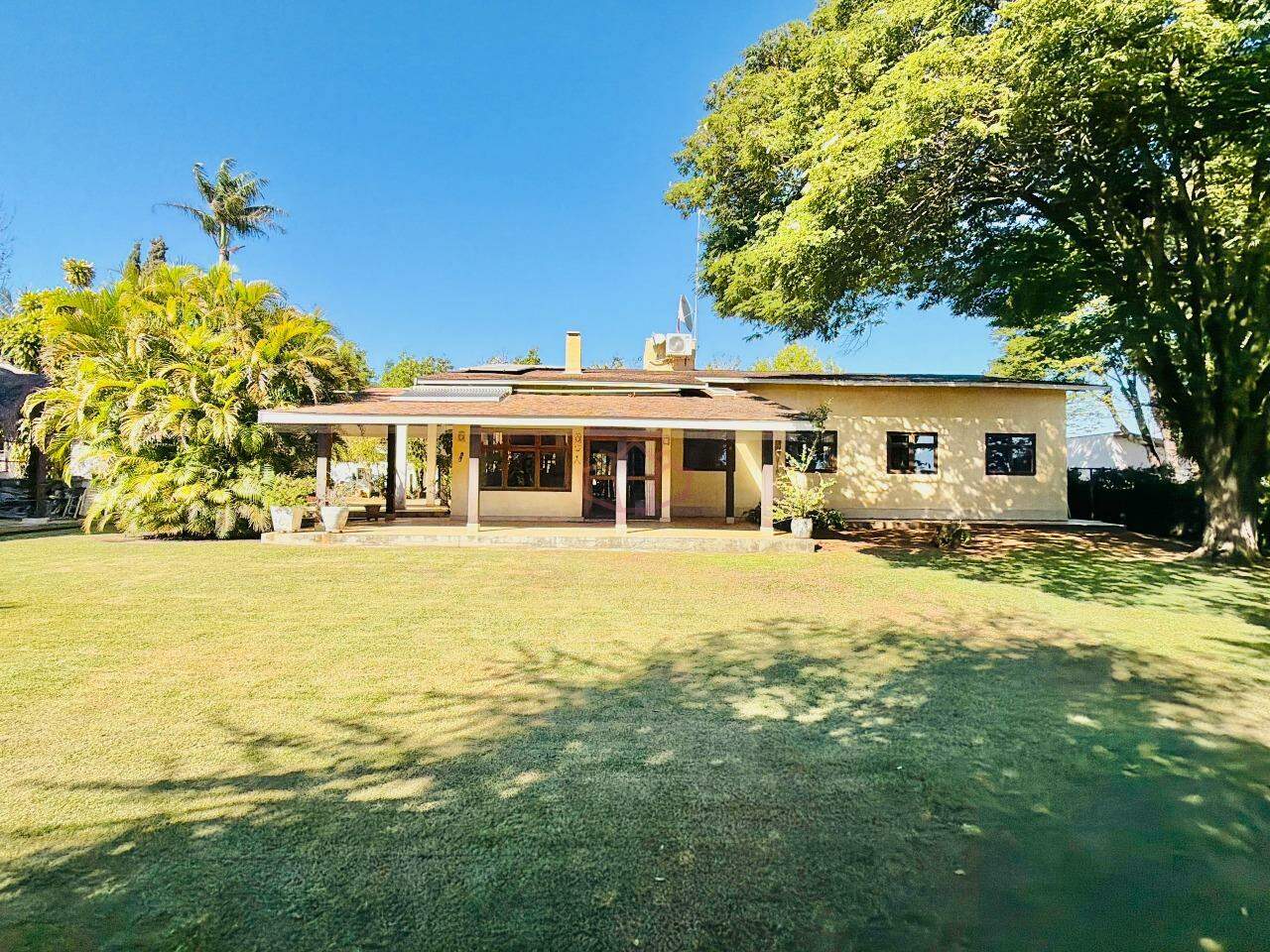 Casa à venda no Centro: 