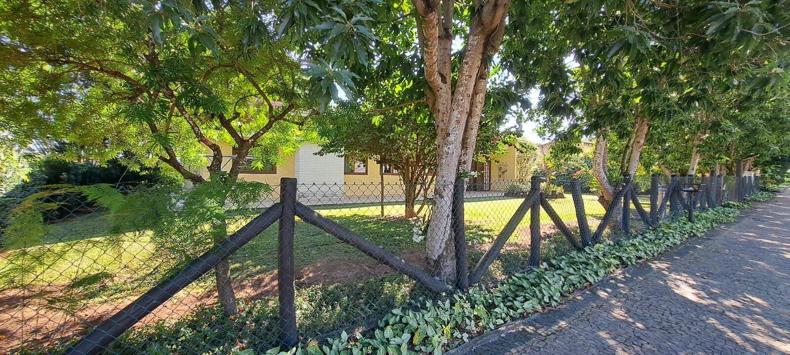Casa à venda no Centro: 