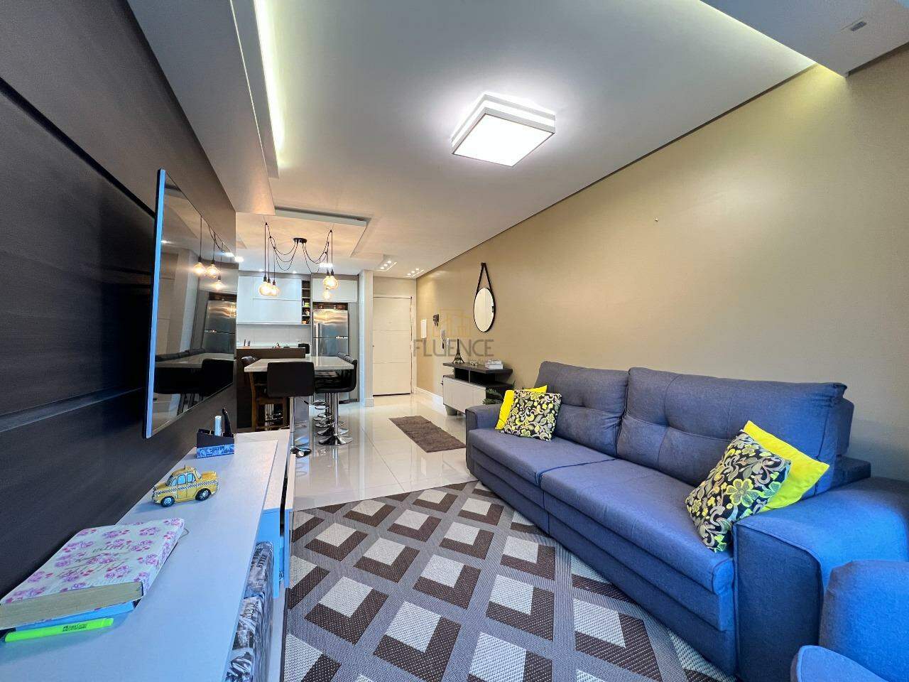 Apartamento à venda no Triângulo: 