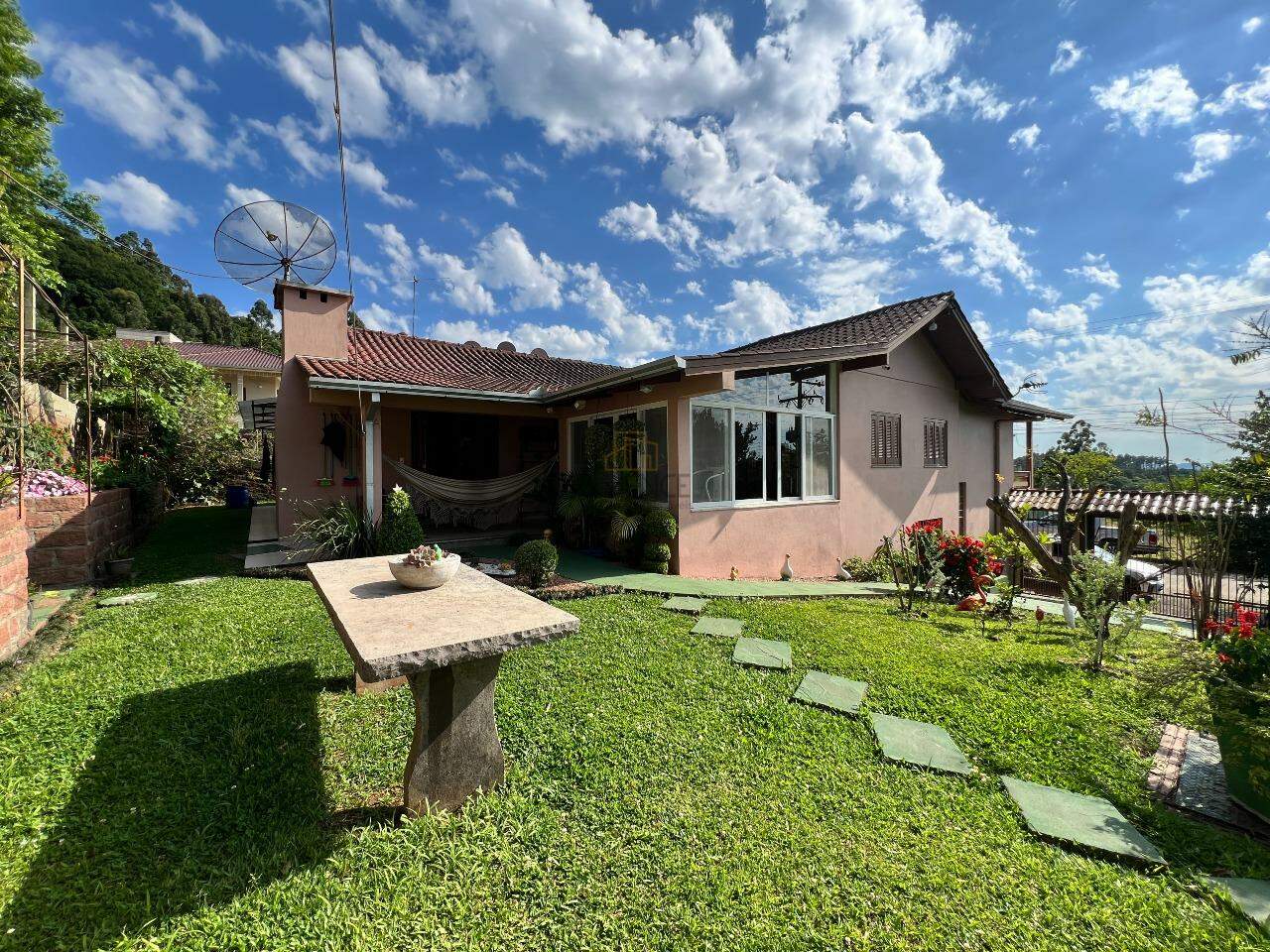 Casa à venda no Linha Francesa Alta: 