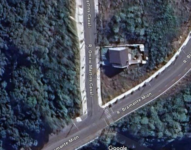 Terreno à venda no Universitário: 