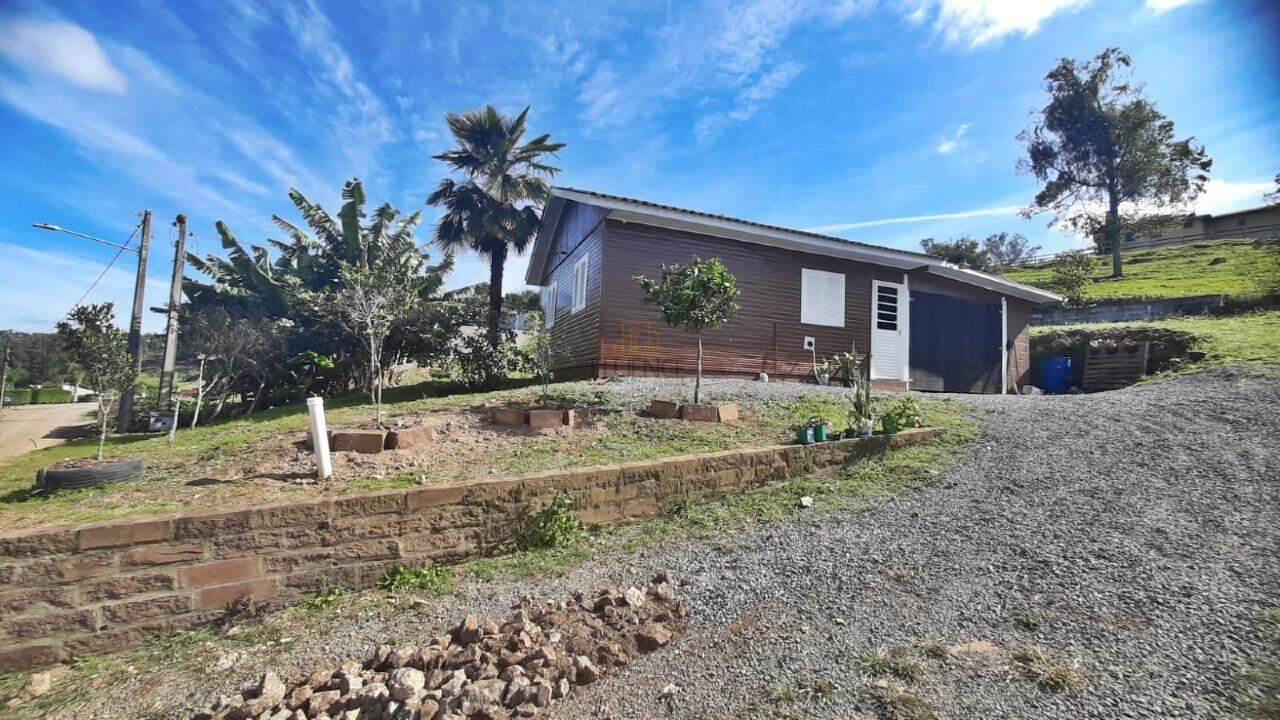 Casa à venda no Desvio Machado: 