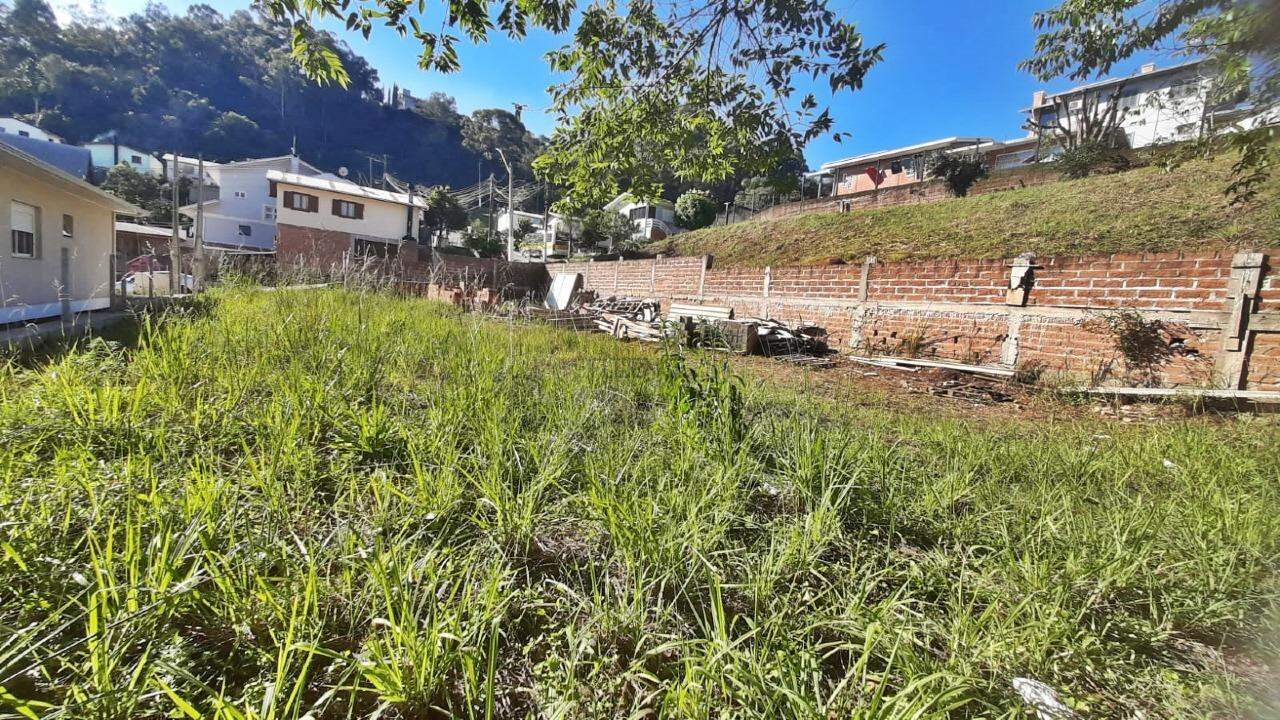 Terreno à venda no Aparecida: 