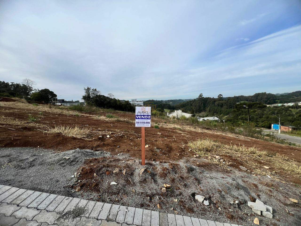 Terreno à venda no Aurora: 