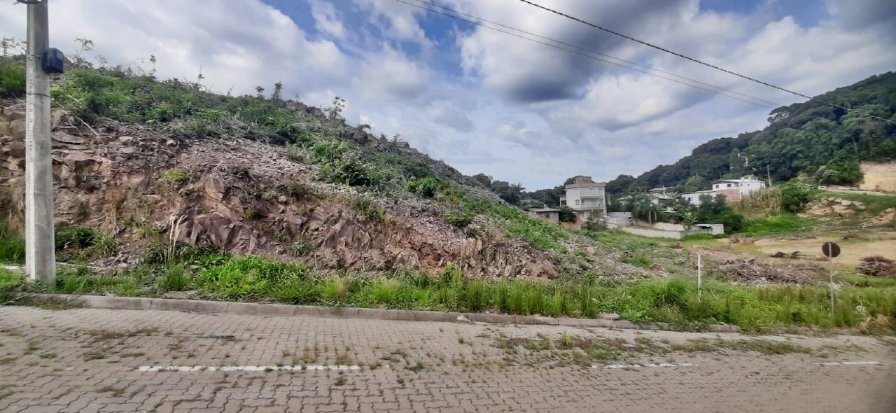 Terreno à venda no Vitória: 
