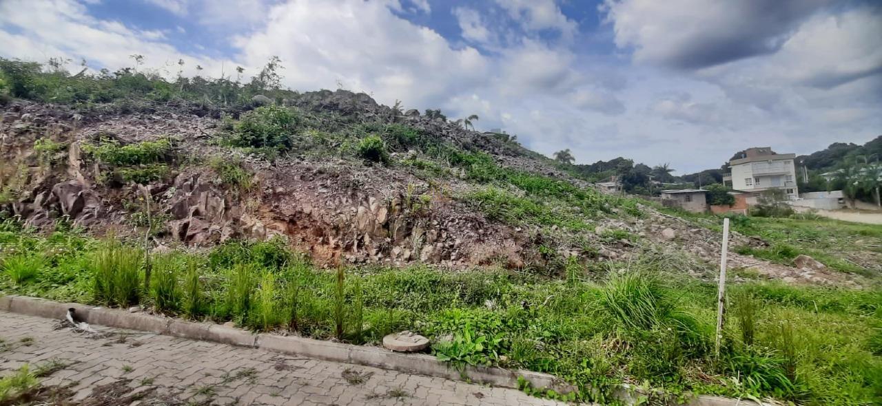 Terreno à venda no Vitória: 