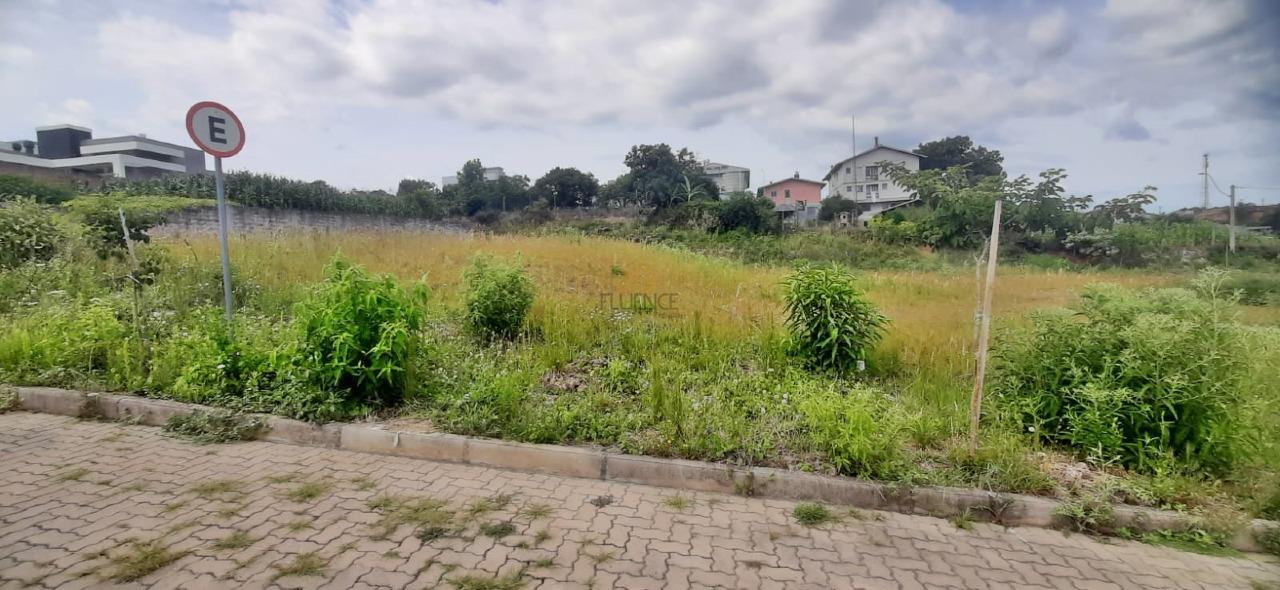 Terreno à venda no Vitória: 