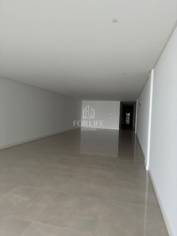 Sala à venda no Centro: 