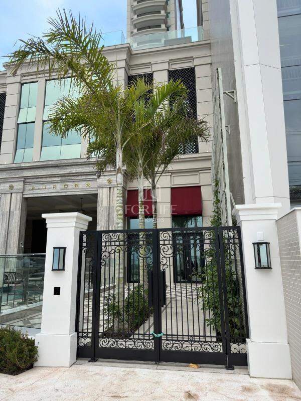 Sala à venda no Centro: 