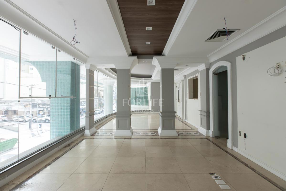 Sala à venda no Centro: 