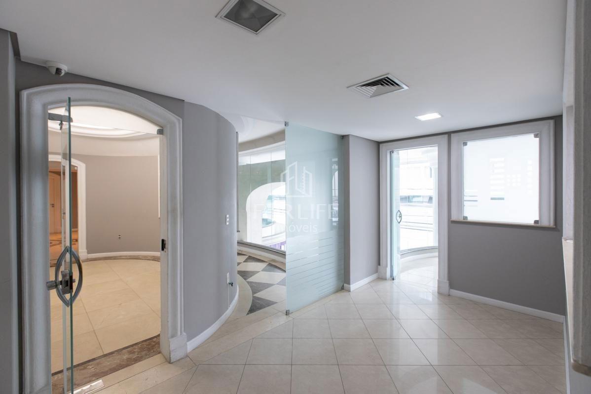 Sala à venda no Centro: 