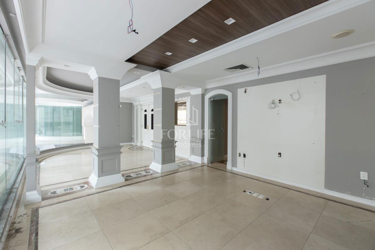 Sala à venda no Centro: 