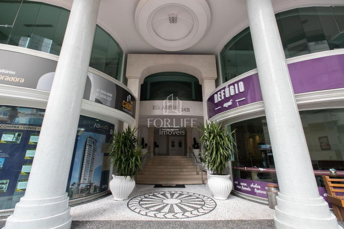 Sala à venda no Centro: 