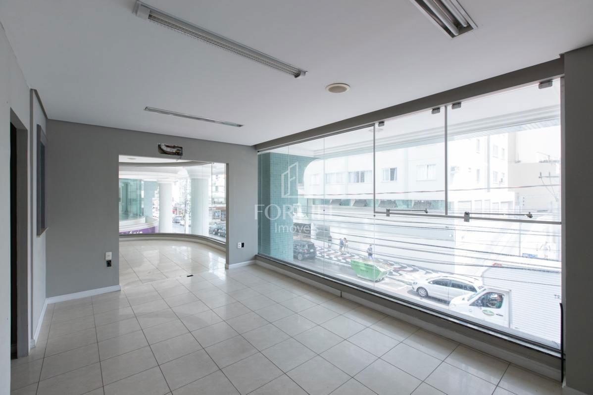 Sala à venda no Centro: 