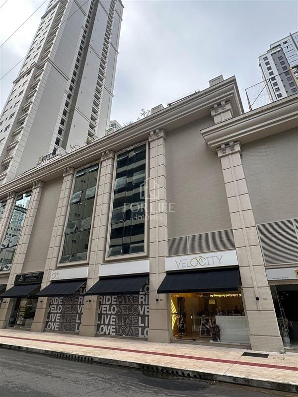 Sala à venda no Centro: 