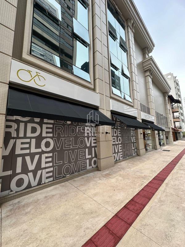 Sala à venda no Centro: 