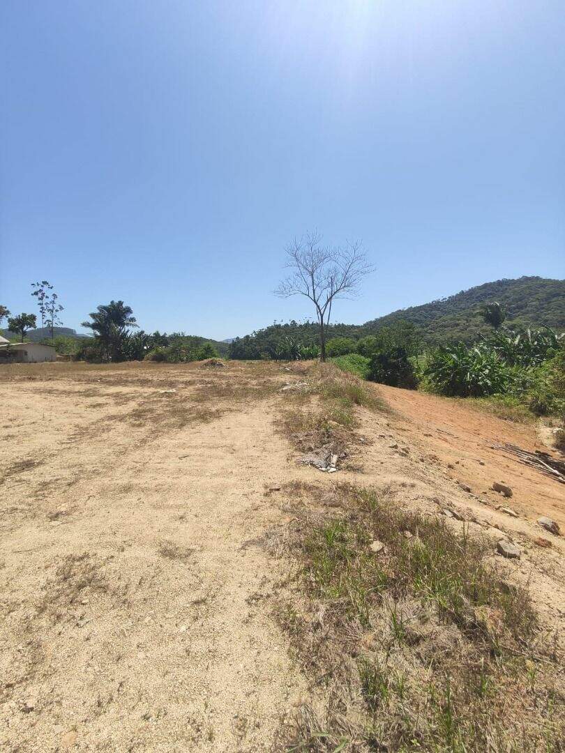 Terreno à venda no Bateias: 