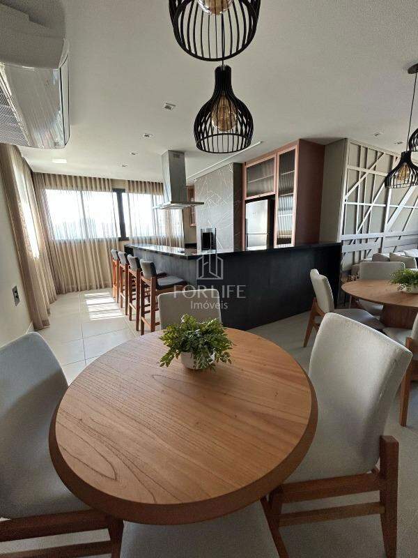 Apartamento à venda no Armação: 
