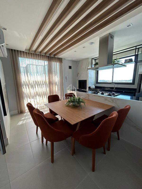 Apartamento à venda no Armação: 