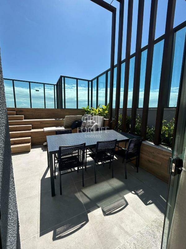 Apartamento à venda no Armação: 