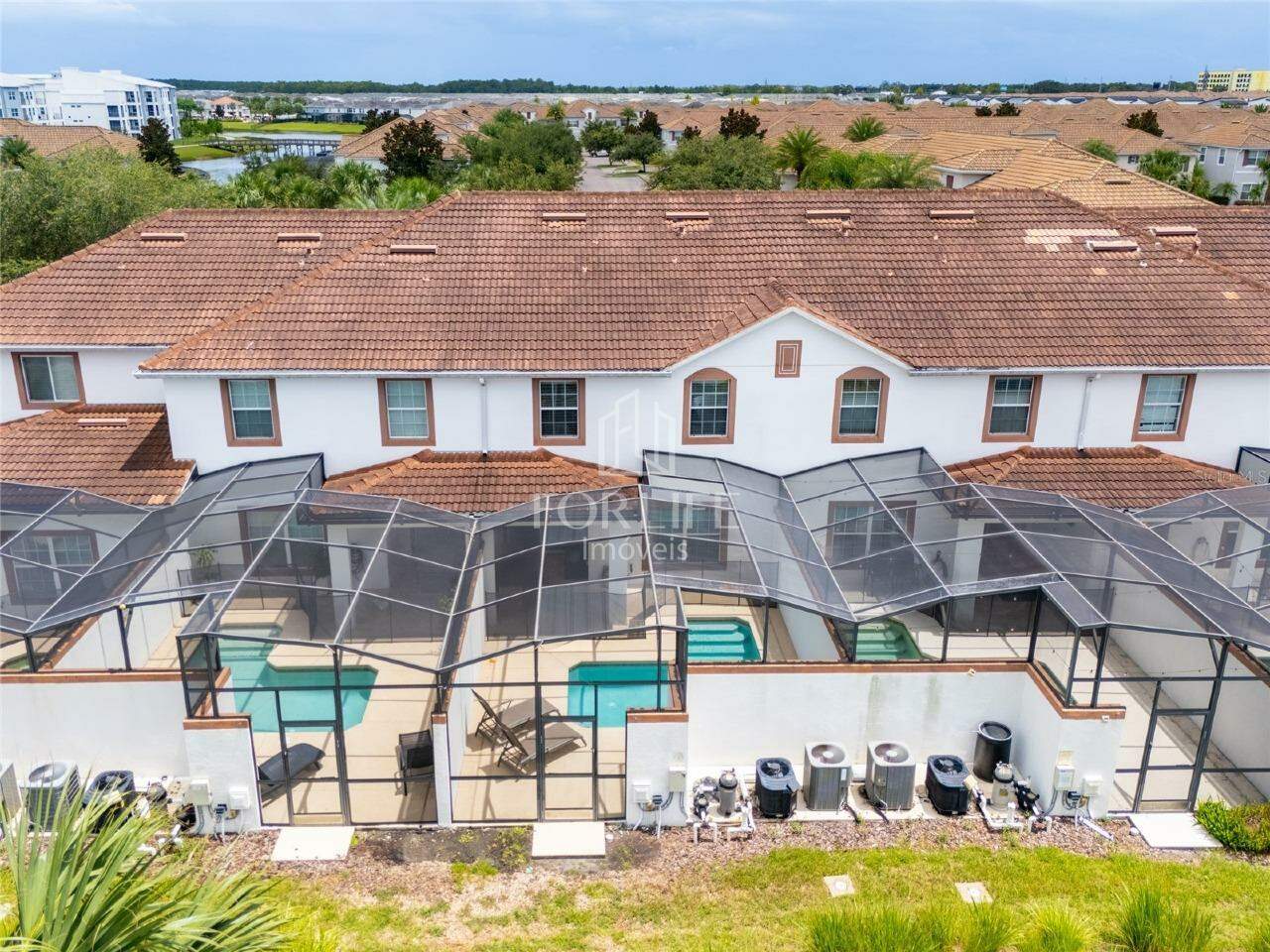 Casa à venda no STOREY LAKE: 