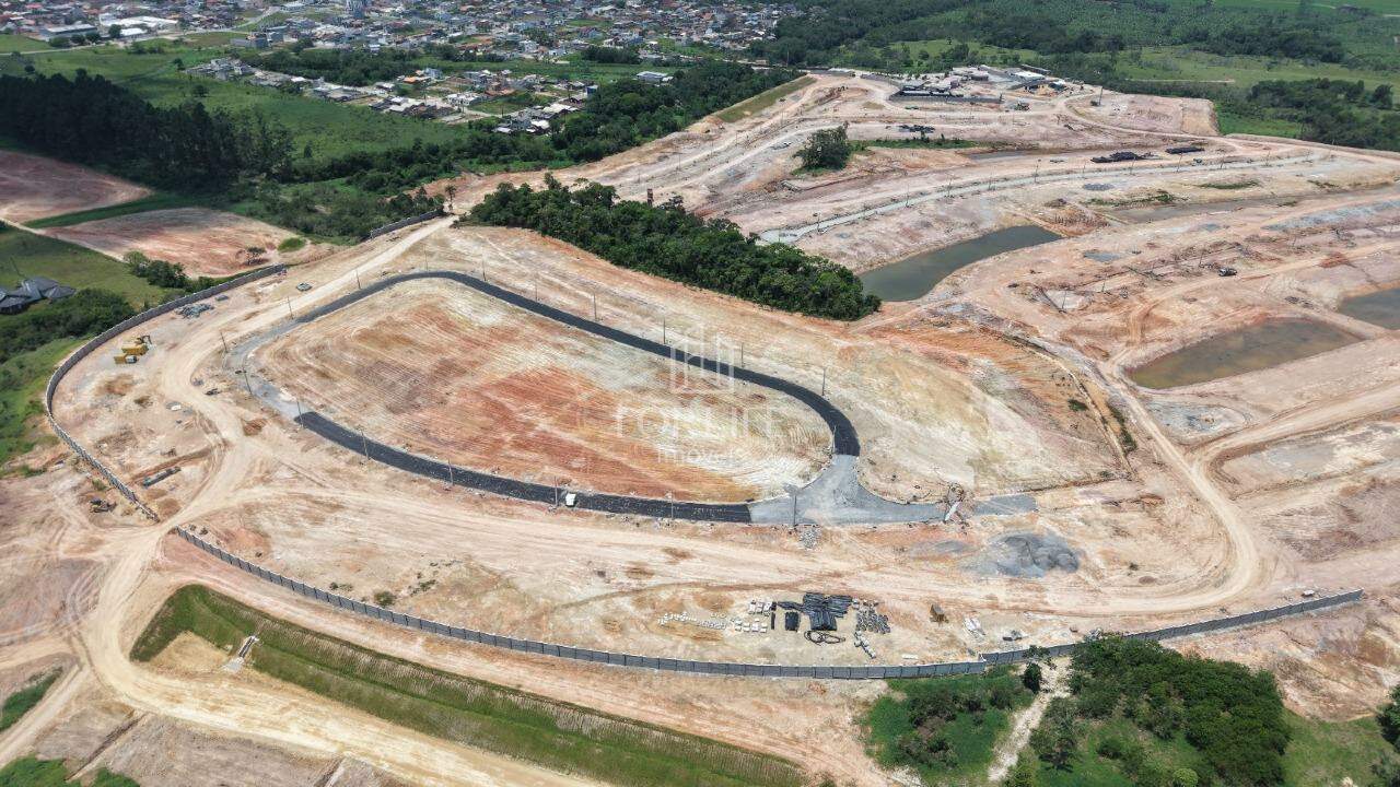 Terreno à venda no Figueira: 