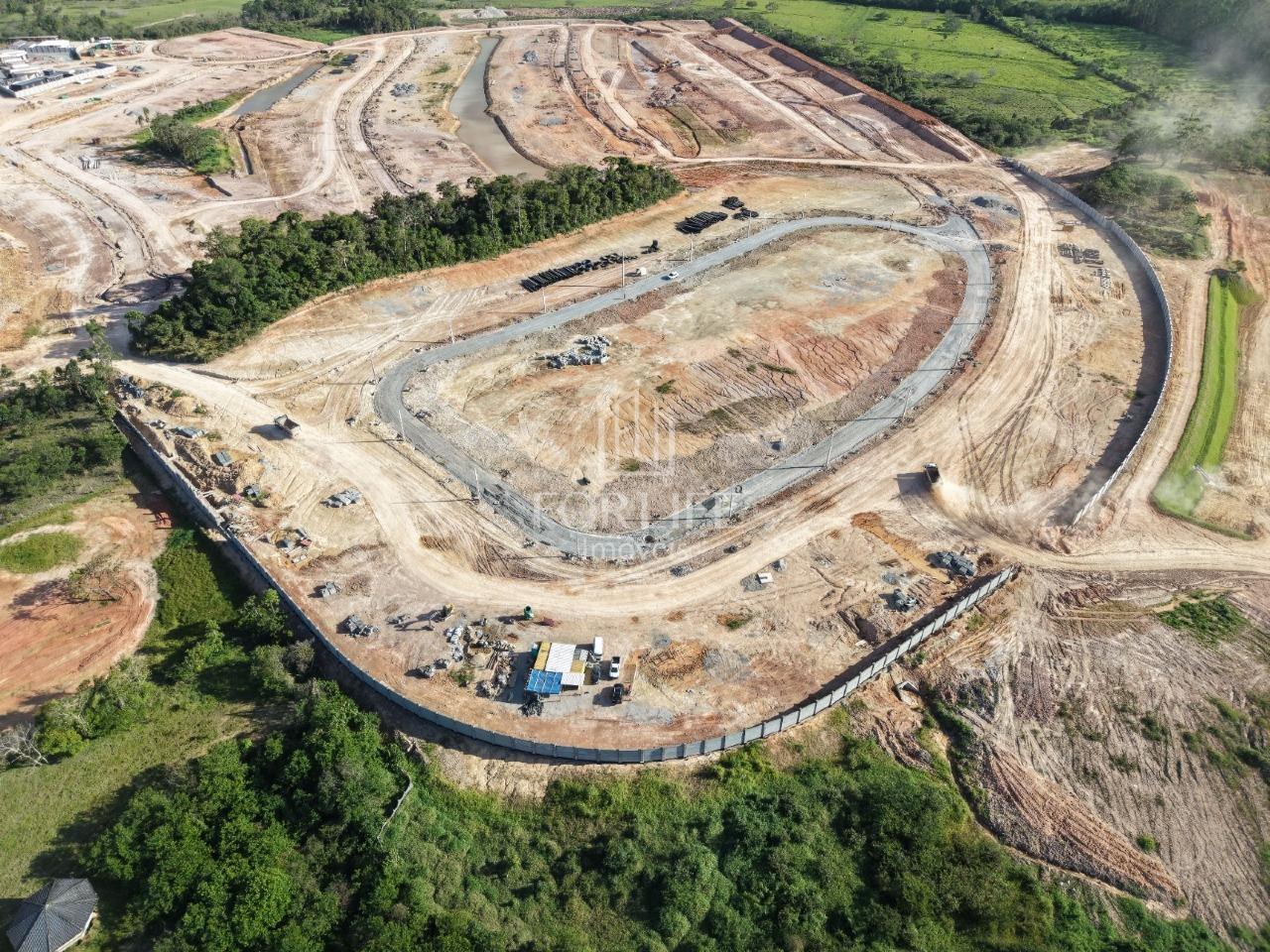Lote em condomínio à venda no Figueira: 
