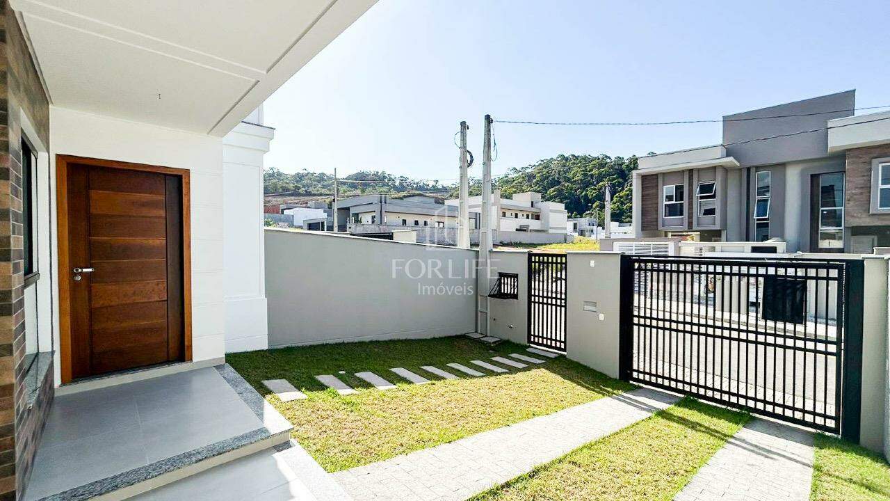 Sobrado à venda no Gaspar Mirim: 