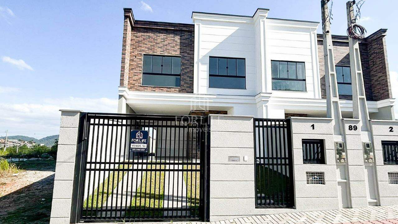 Sobrado à venda no Gaspar Mirim: 