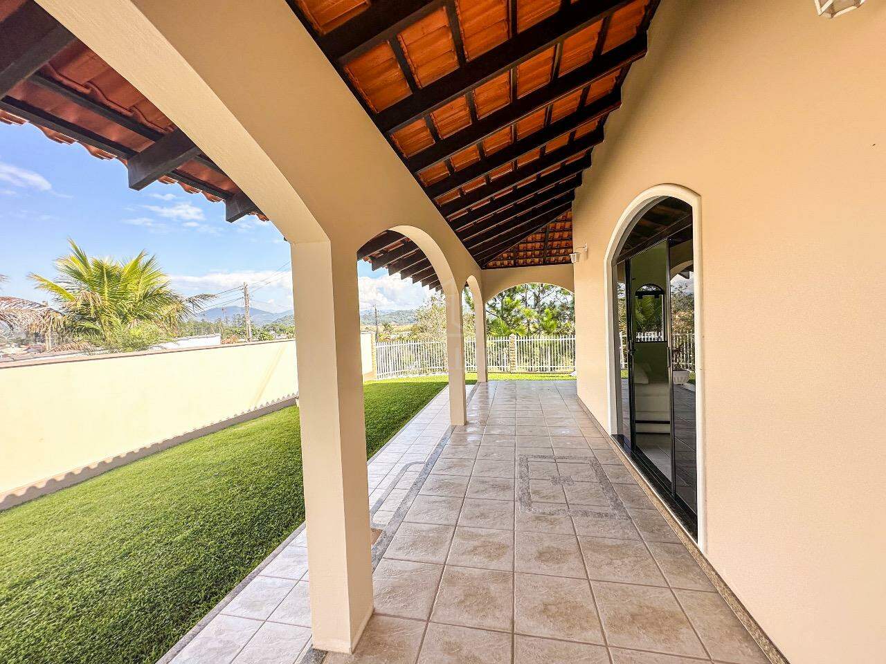 Casa à venda no Figueira: 