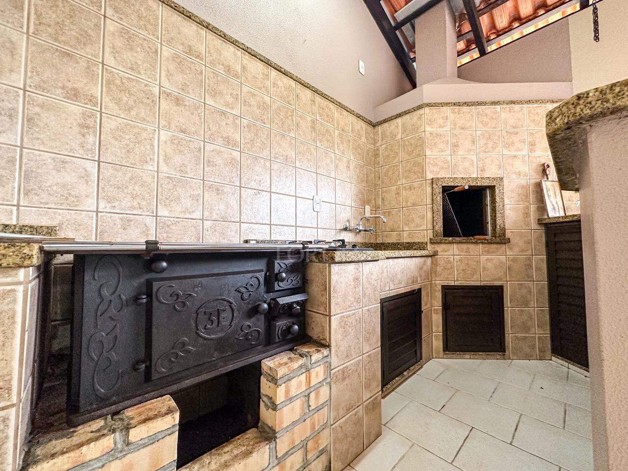 Casa à venda no Figueira: 