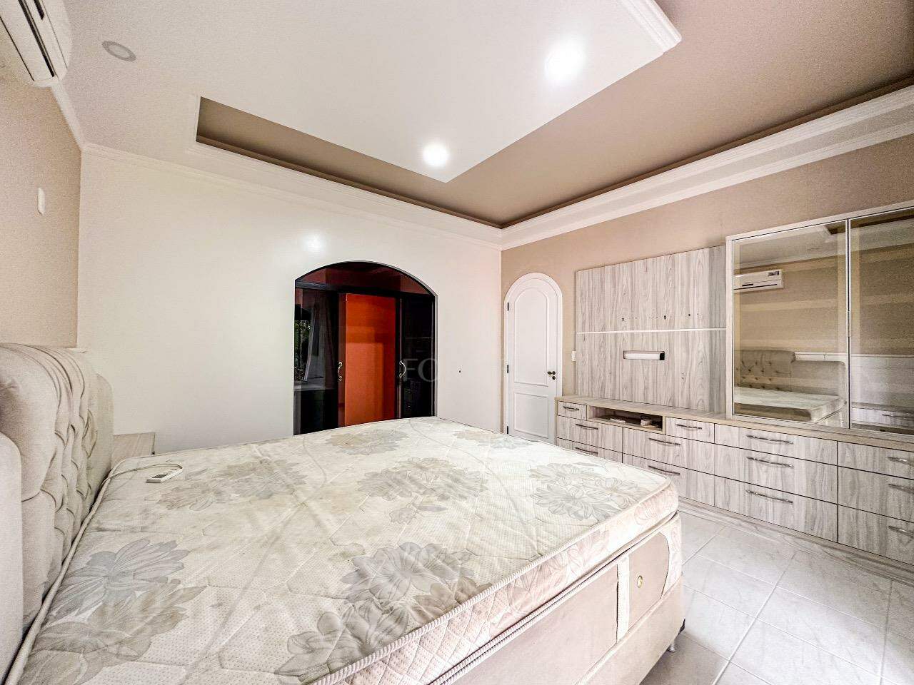 Casa à venda no Figueira: 