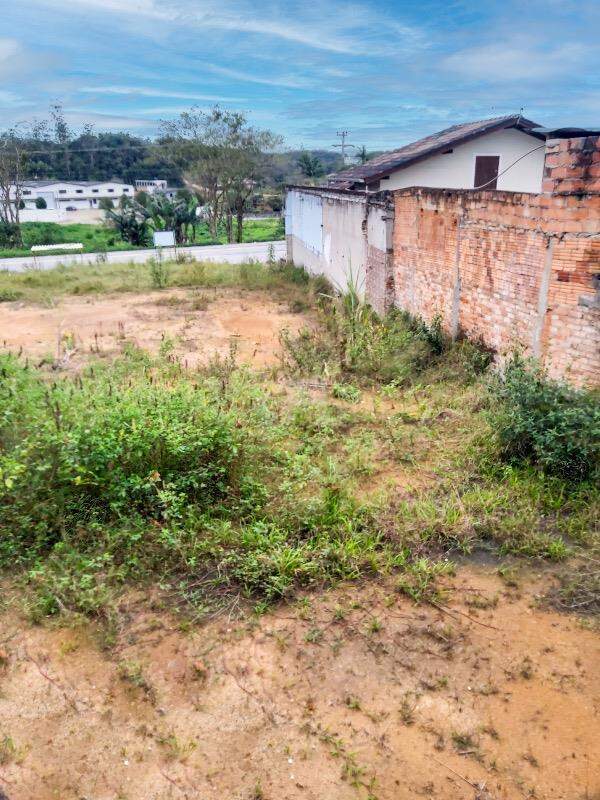 Terreno à venda no Barracão: 