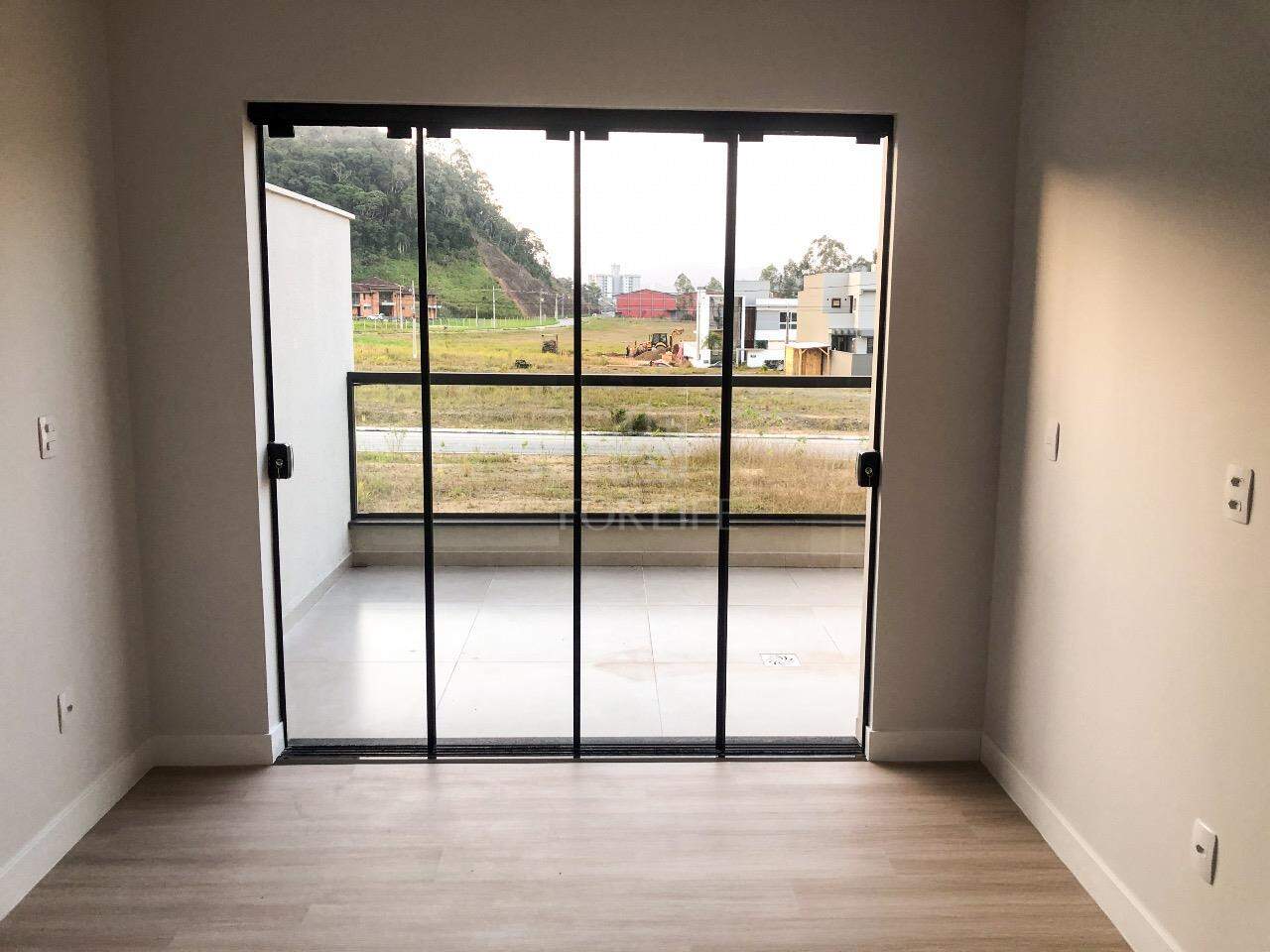 Casa à venda no Gaspar Mirim: 