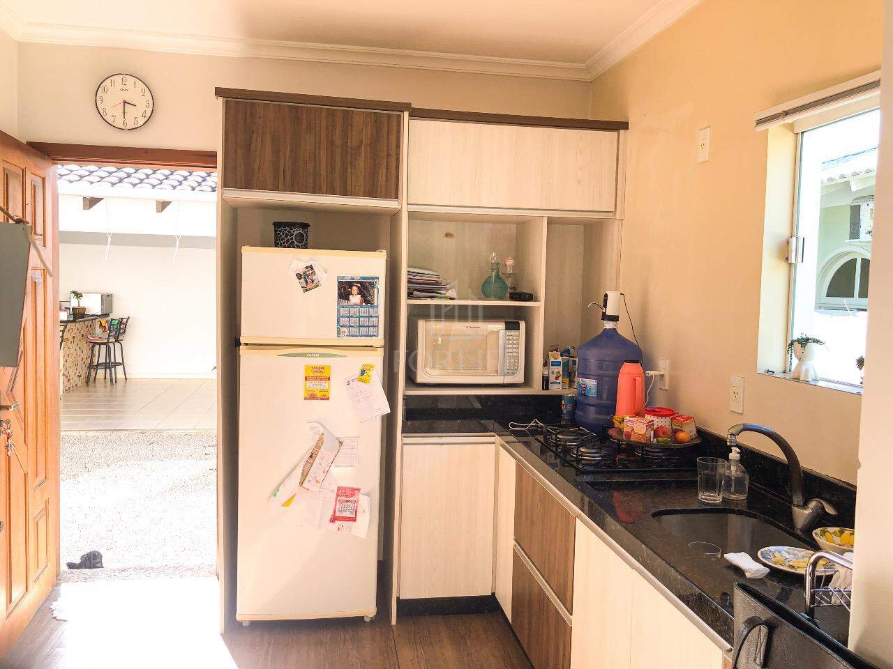 Casa à venda no Coloninha: 