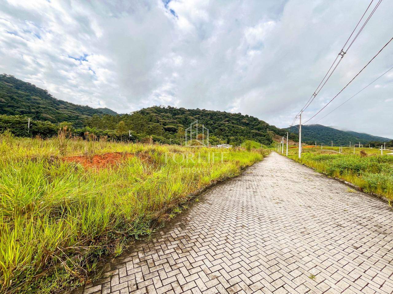Terreno à venda no Santa Terezinha: 
