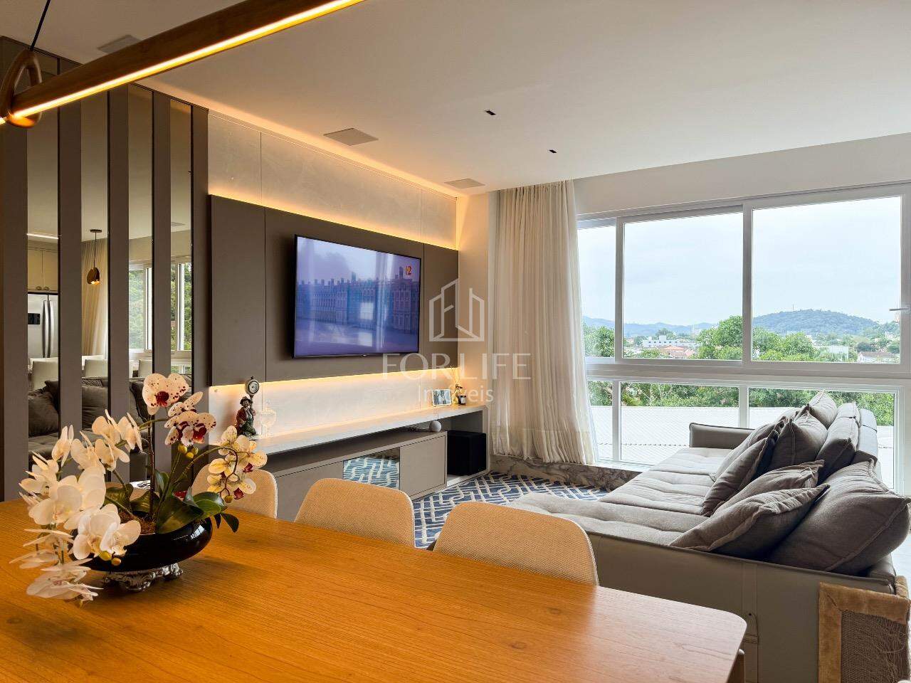 Apartamento à venda no Coloninha: 