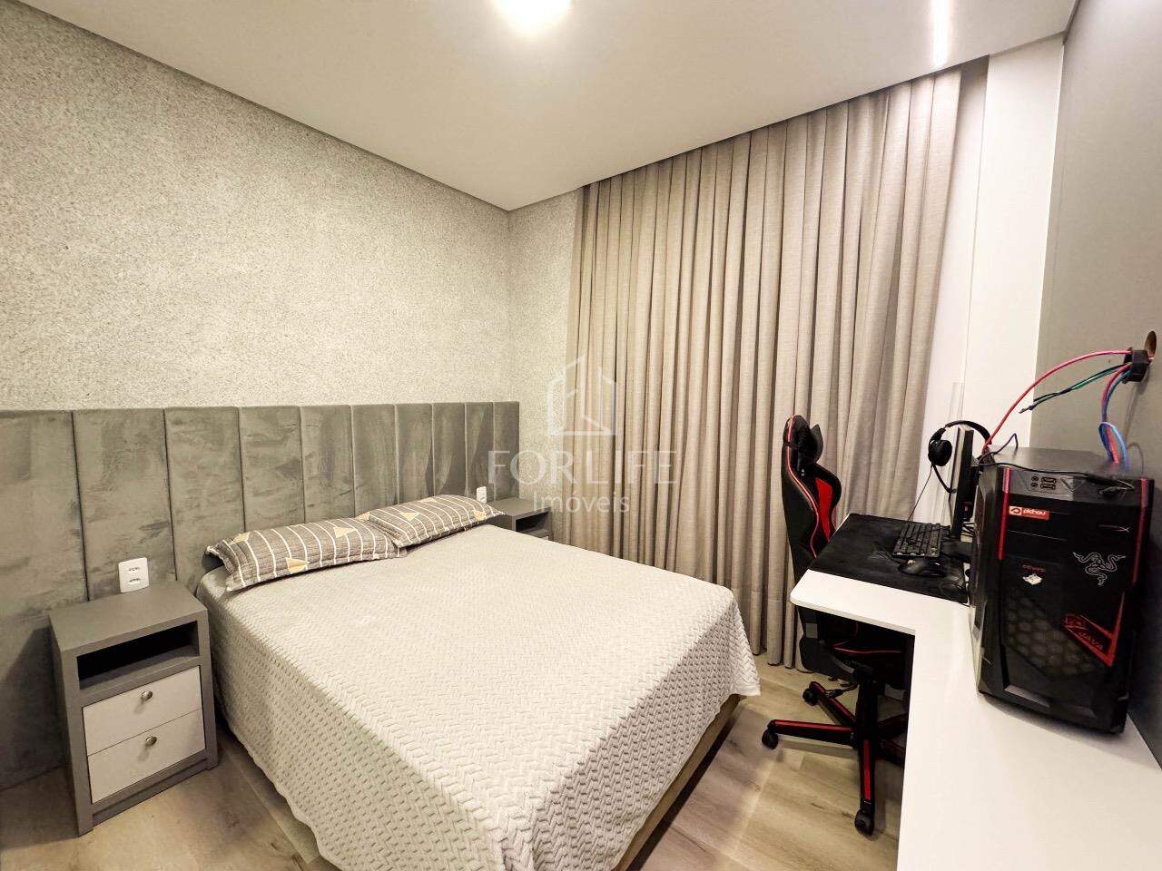 Apartamento à venda no Coloninha: 