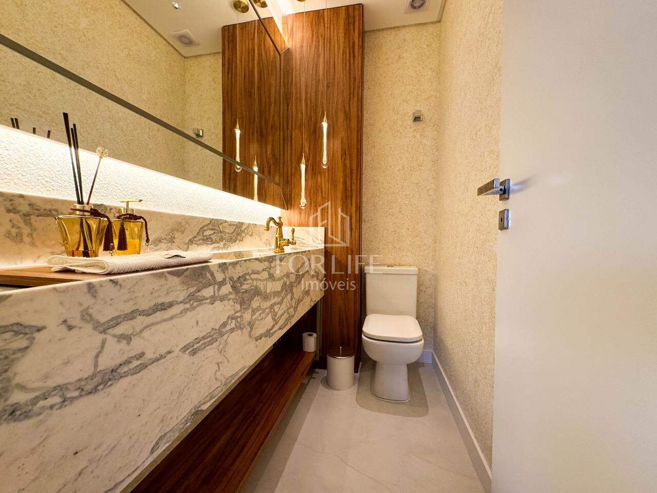 Apartamento à venda no Coloninha: 
