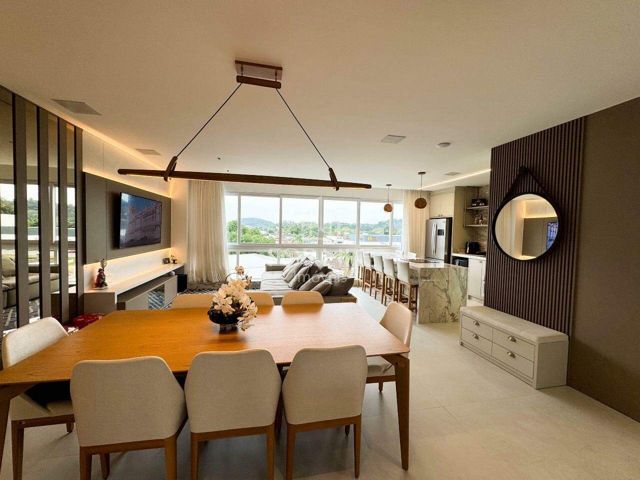 Apartamento à venda no Coloninha: 