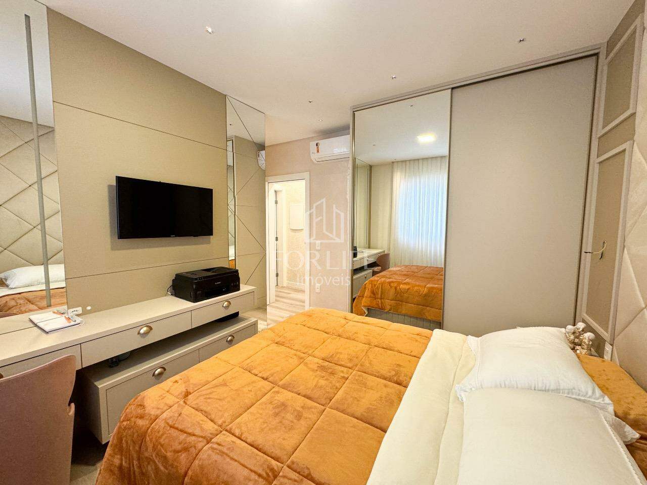 Apartamento à venda no Coloninha: 