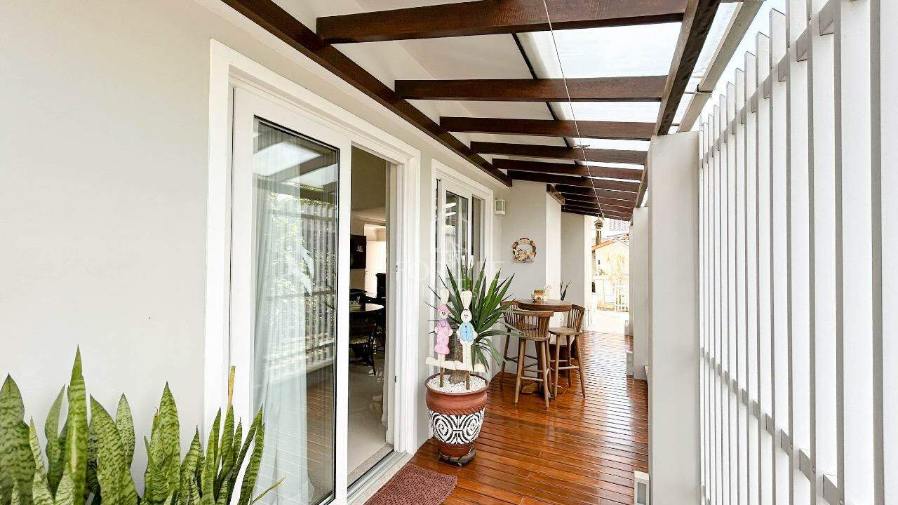Casa à venda no Coloninha: 