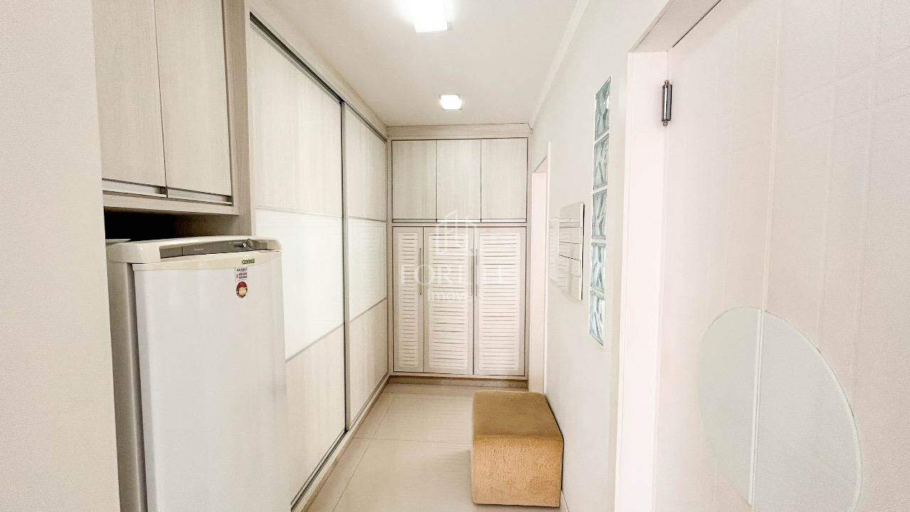 Casa à venda no Coloninha: 