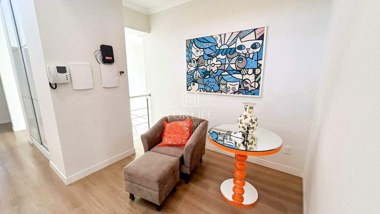Casa à venda no Coloninha: 